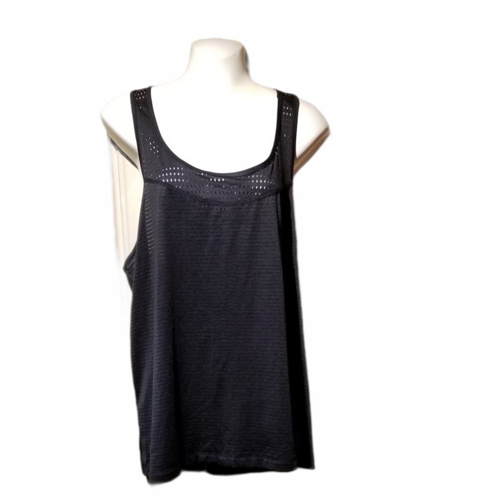 Women's ATHLETIC WORKS Black Tank top (Size XL)